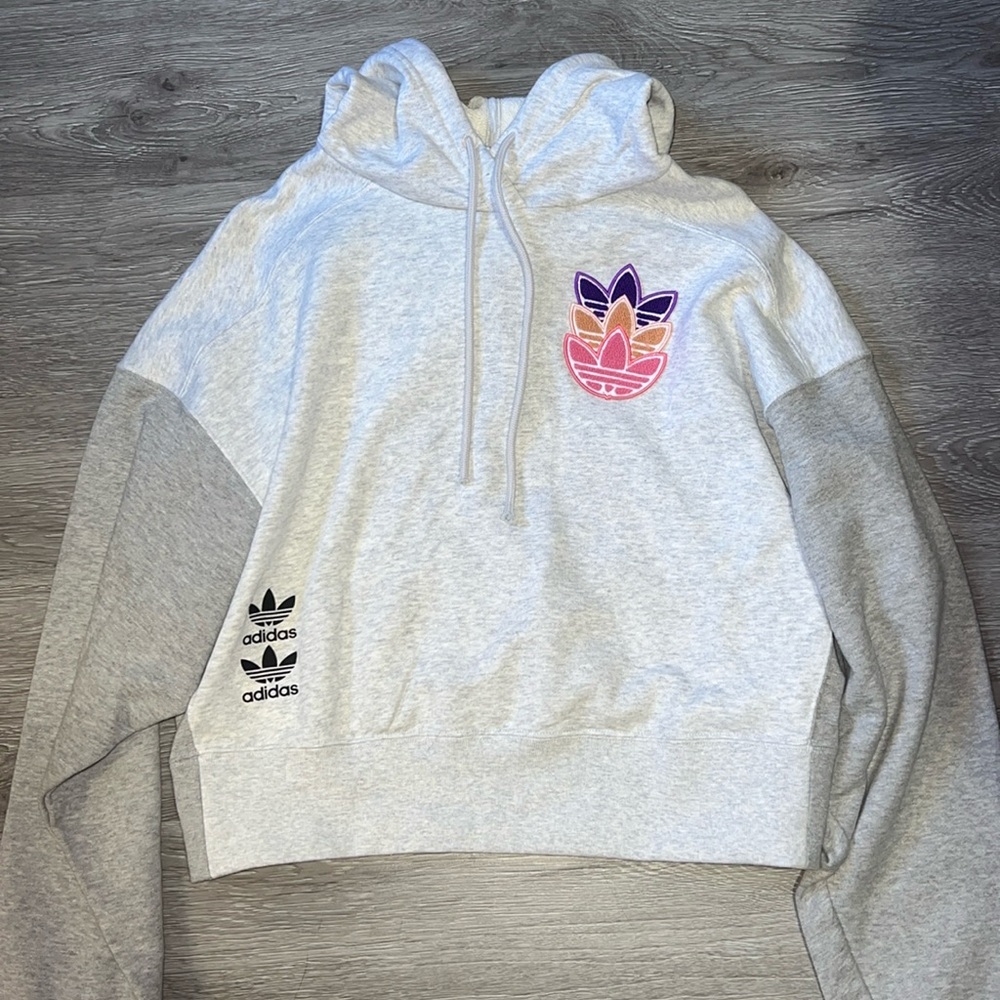 Small cropped adidas hoodie